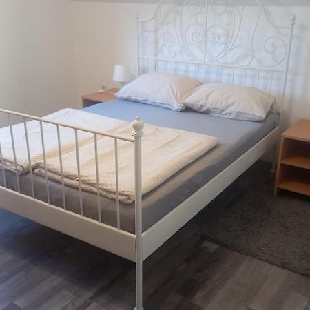 Keti Apartment Plaški Екстериор снимка